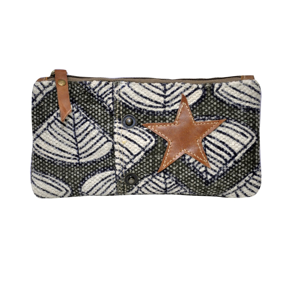 BBW-097-1.jpg Black Rug with Star Clutch - Image 1